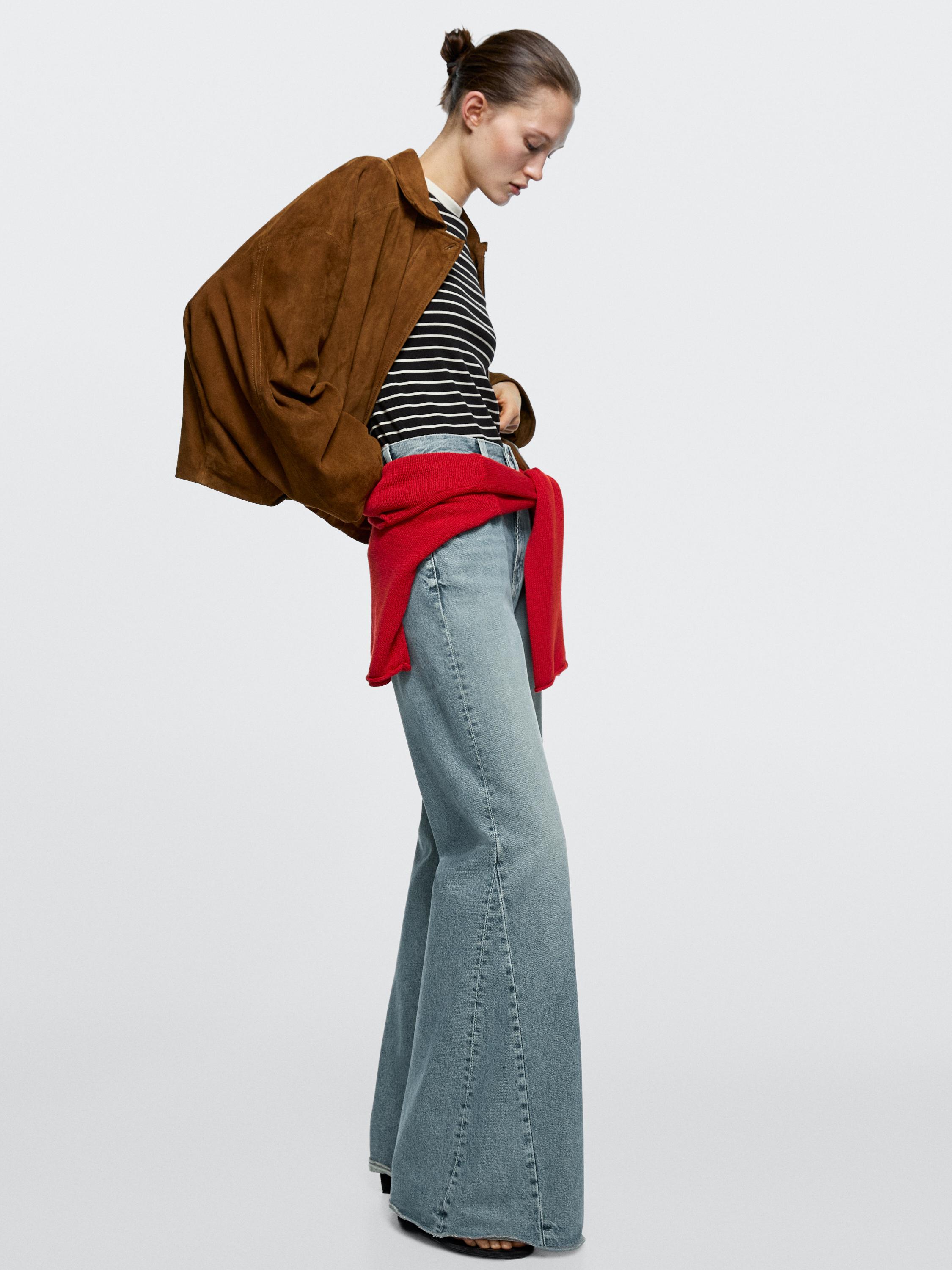 High-waist flare fit jeans